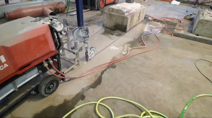 Konepedin-sahausta-vaijerilla-Vaijerisahaus-Timanttiporaus-Teho - Timanttiporaus Teho Oy